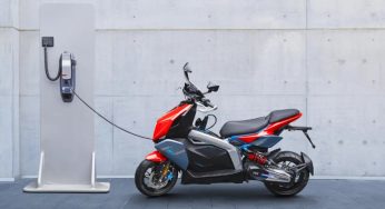 ইলেকট্রিক স্কুটারের নতুন যুগ: TVS X Electric Scooter নিয়ে এল উদ্ভাবনের ছোঁয়া
